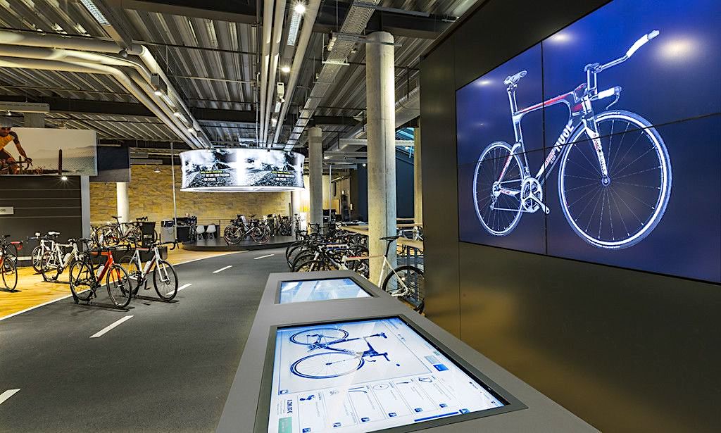 Digital Signage-Cartelería Digital-dada media Agencia de Comunicación DIGITALIZA TU NEGOCIO Web | eCommerce | Marketing Online | Digital Signage | Multimedia